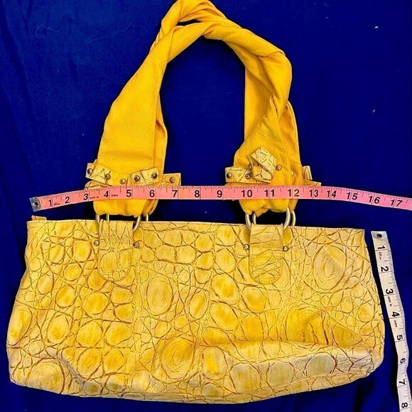 Ripani Pale Yellow Ripple Embossed Italian Leather Handbag - Picture 3 of 4